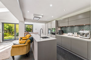 Kitchen/Dining/Family Room- click for photo gallery